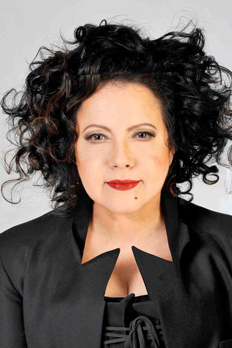 Antonella Ruggiero as Self in Amiche Per L'Abruzzo