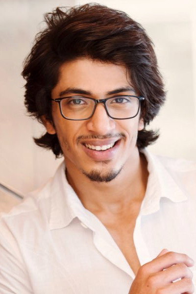 Shariq Hassan as Rishi in Jigiri Dosthu