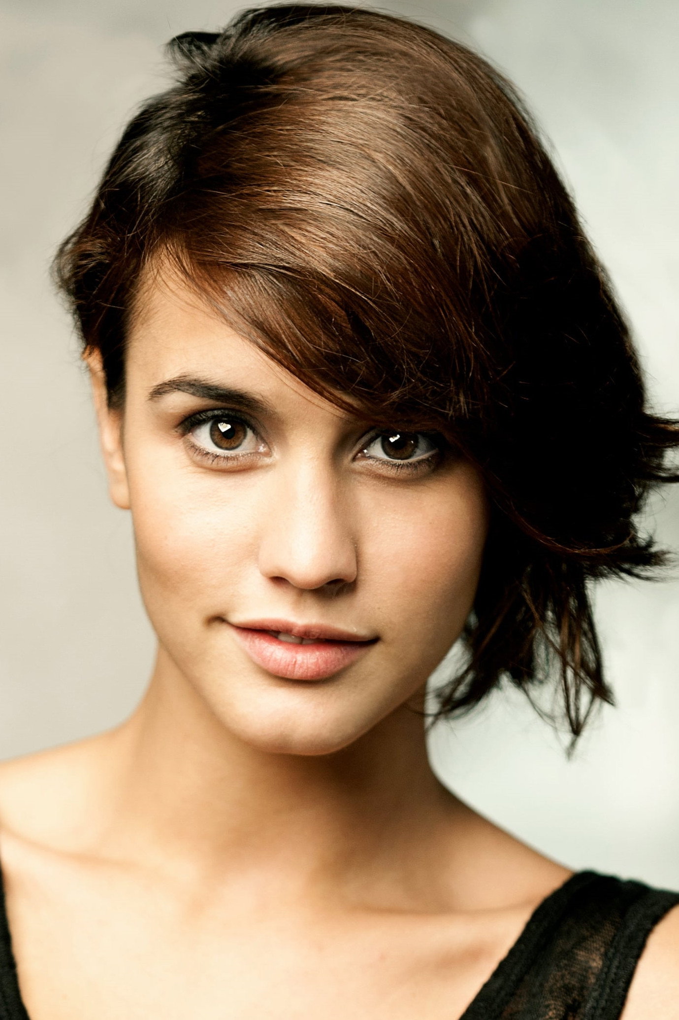 Megan Montaner as Elena in 30 Coins