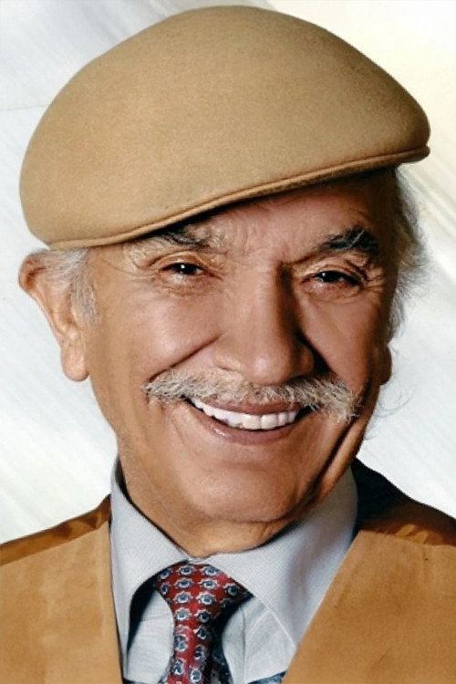 Selahattin Fırat as Süha in Çiçekler Boy Verince