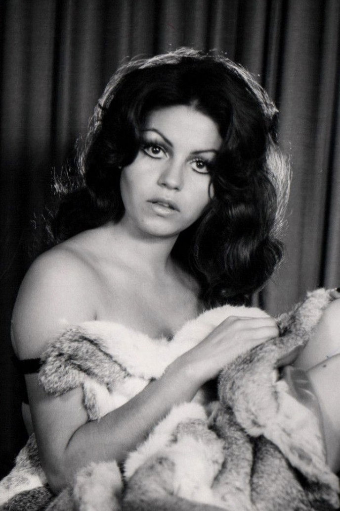 Rebeca Silva as Eva Aponte in The Year of the Plague