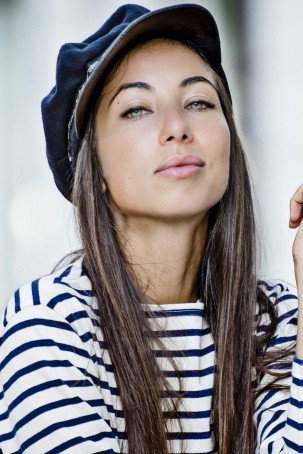 Tess Masazza as Cloe in Poorly Richer