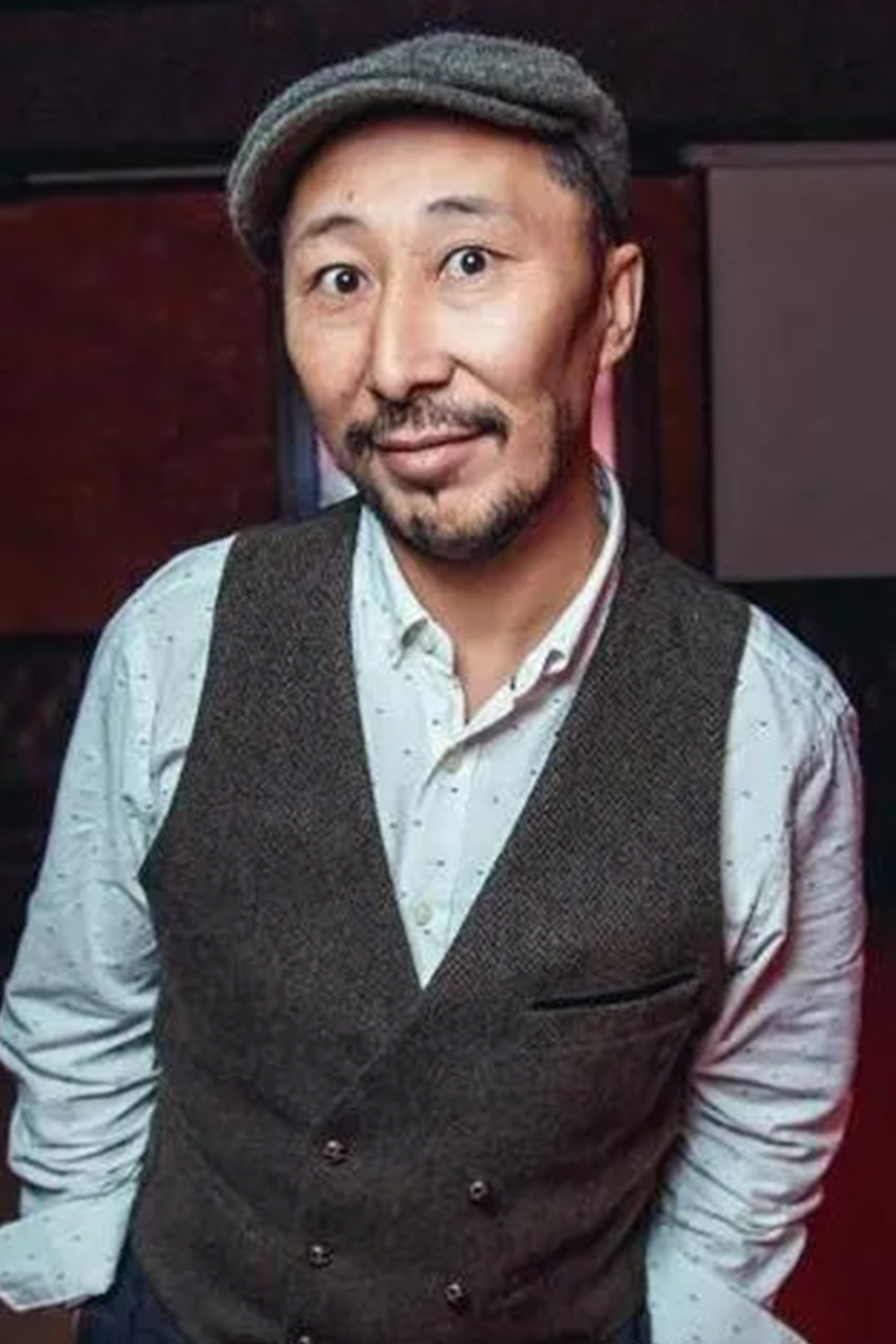 Толепберген Байсакалов as Касымбетов in Gentlemen, Good Luck!‎