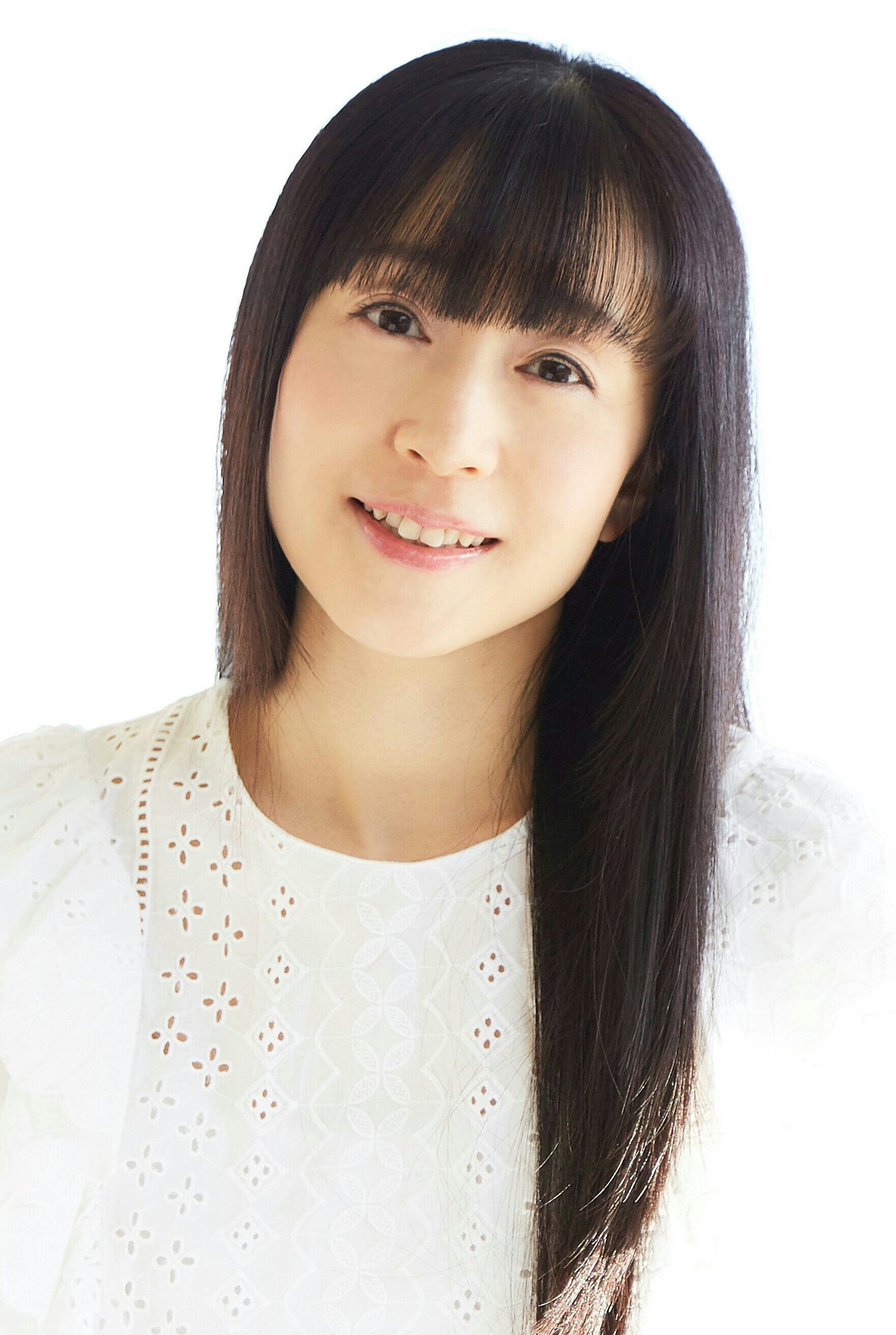 椎名へきる as Fam (voice) in Ruin Explorers Fam & Ihrie