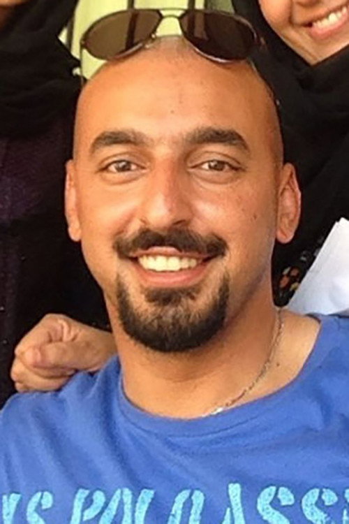 Haider Al-Haddad as عزوز in البيت بيتك