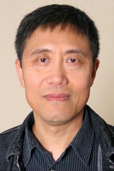 Fang Yu as Zang in Einmal Leben bitte