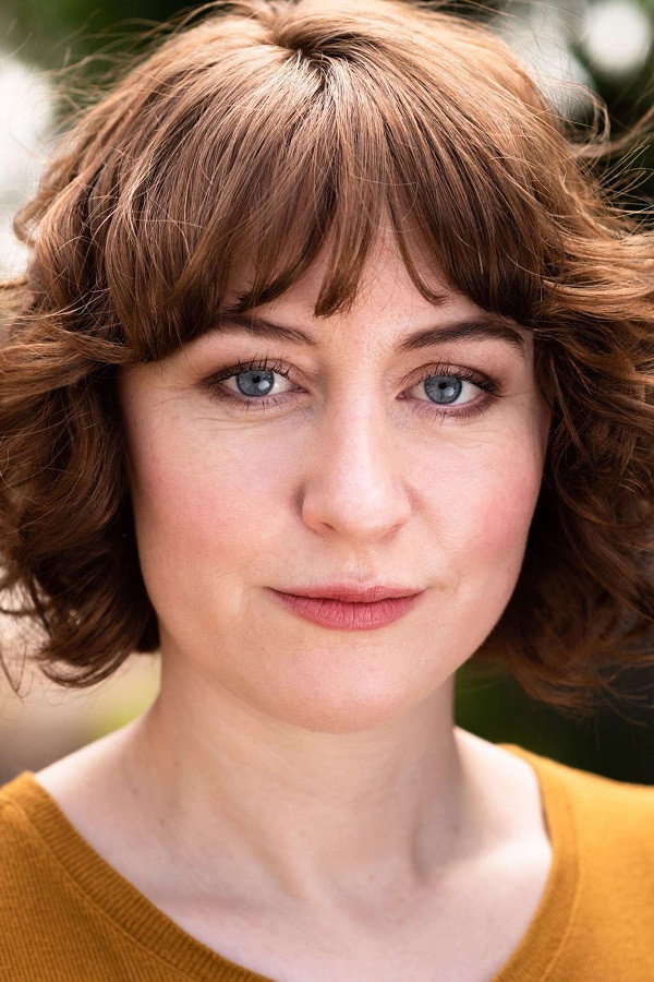 Sez Niederer as Psychiatric Nurse in Stray