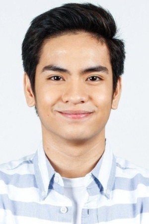 Jairus Aquino as Frederick Lagdameo / Drake in Luv U