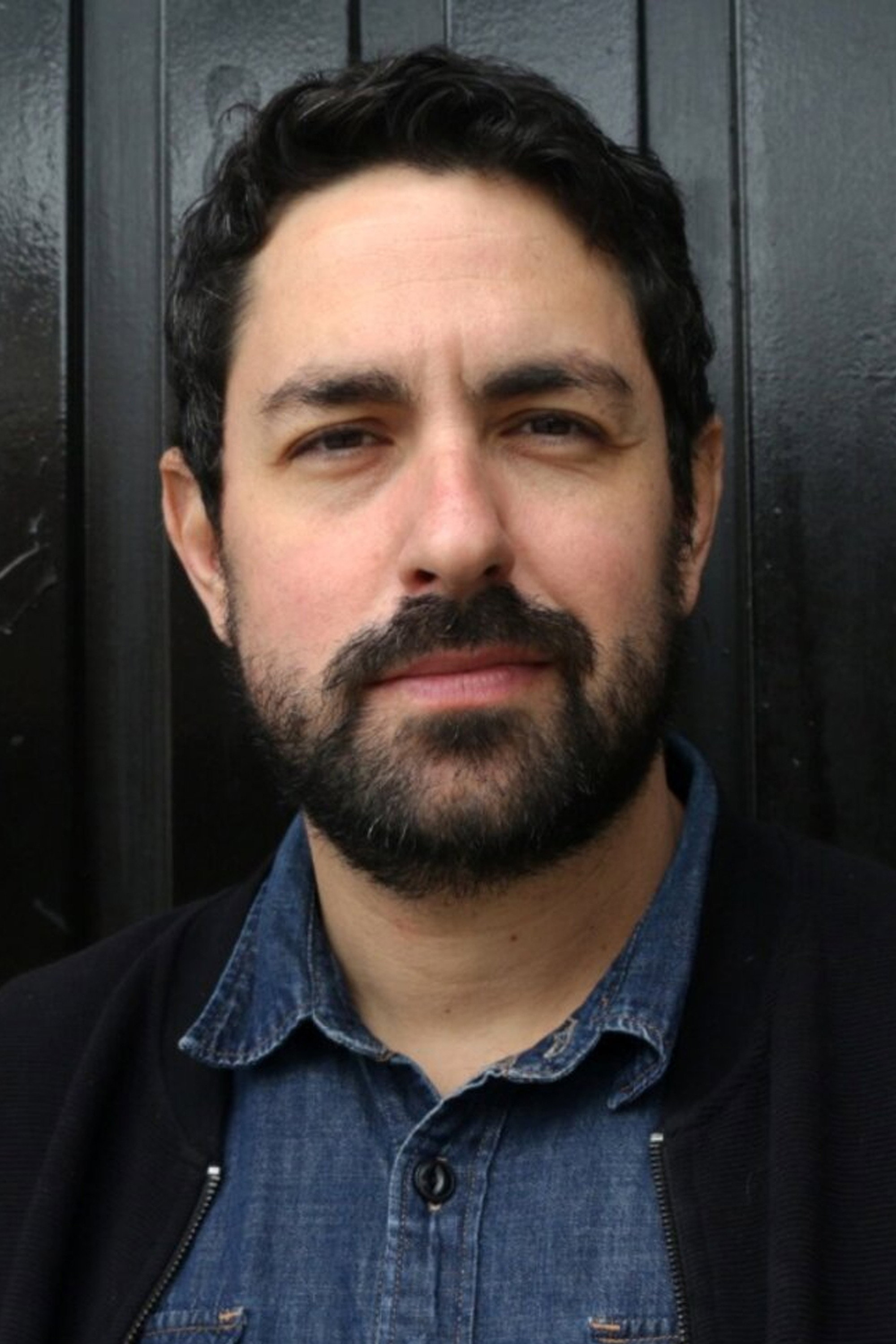 Santiago Gobernori as Martín in Las Vegas