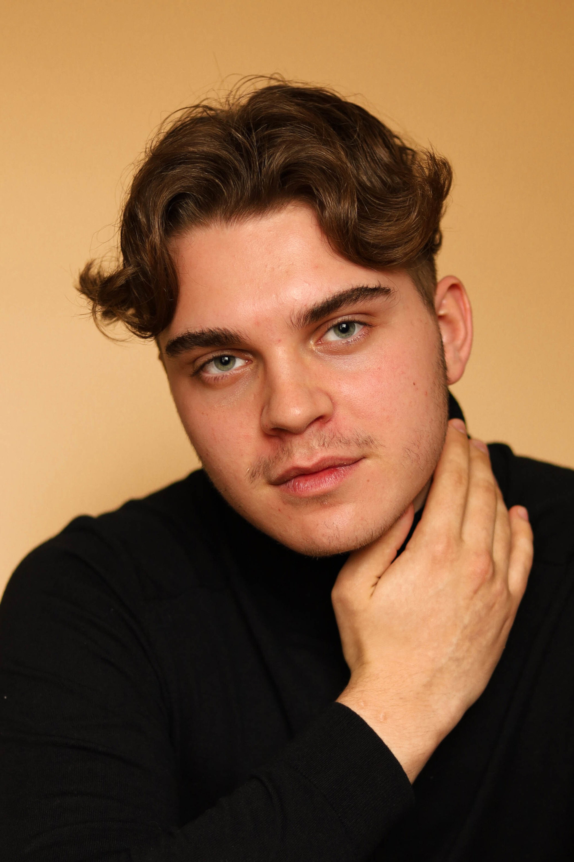 Anthony Bouchard as Mathis in Distorsions