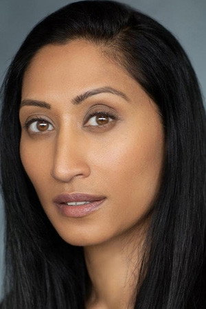 Karishma Navekar as Datta in Old Guy