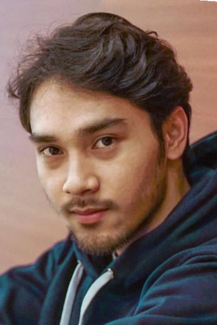 Achmad Megantara as Ardi in Dunia Maya