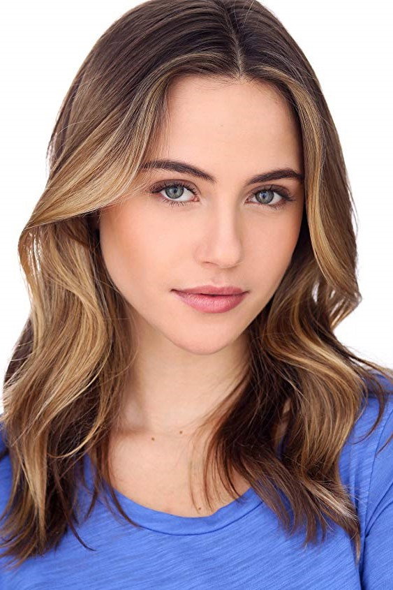 Charlotte McKee as Maddie Hall in The Dead of Night