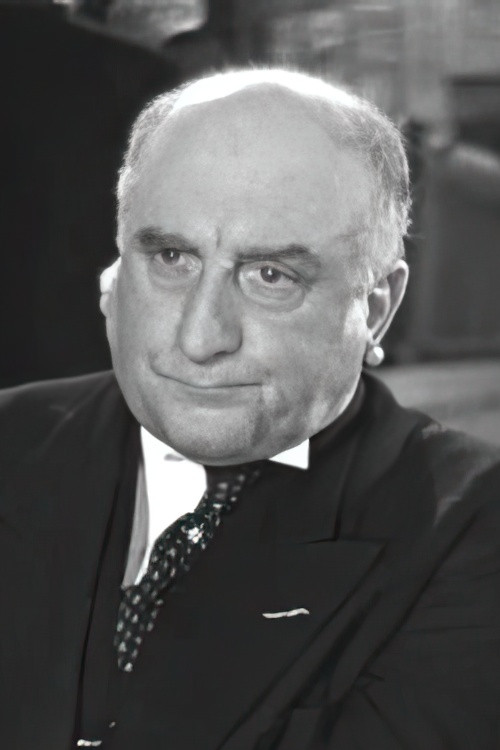 André Marnay as Doctor in Pasteur