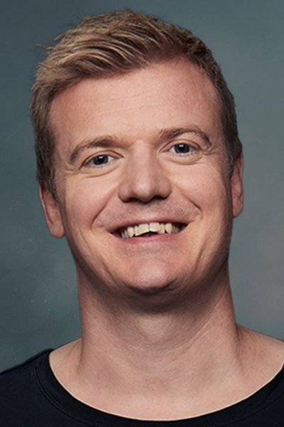 Tobias Dybvad as Self - Host in Dybvaaaaad!