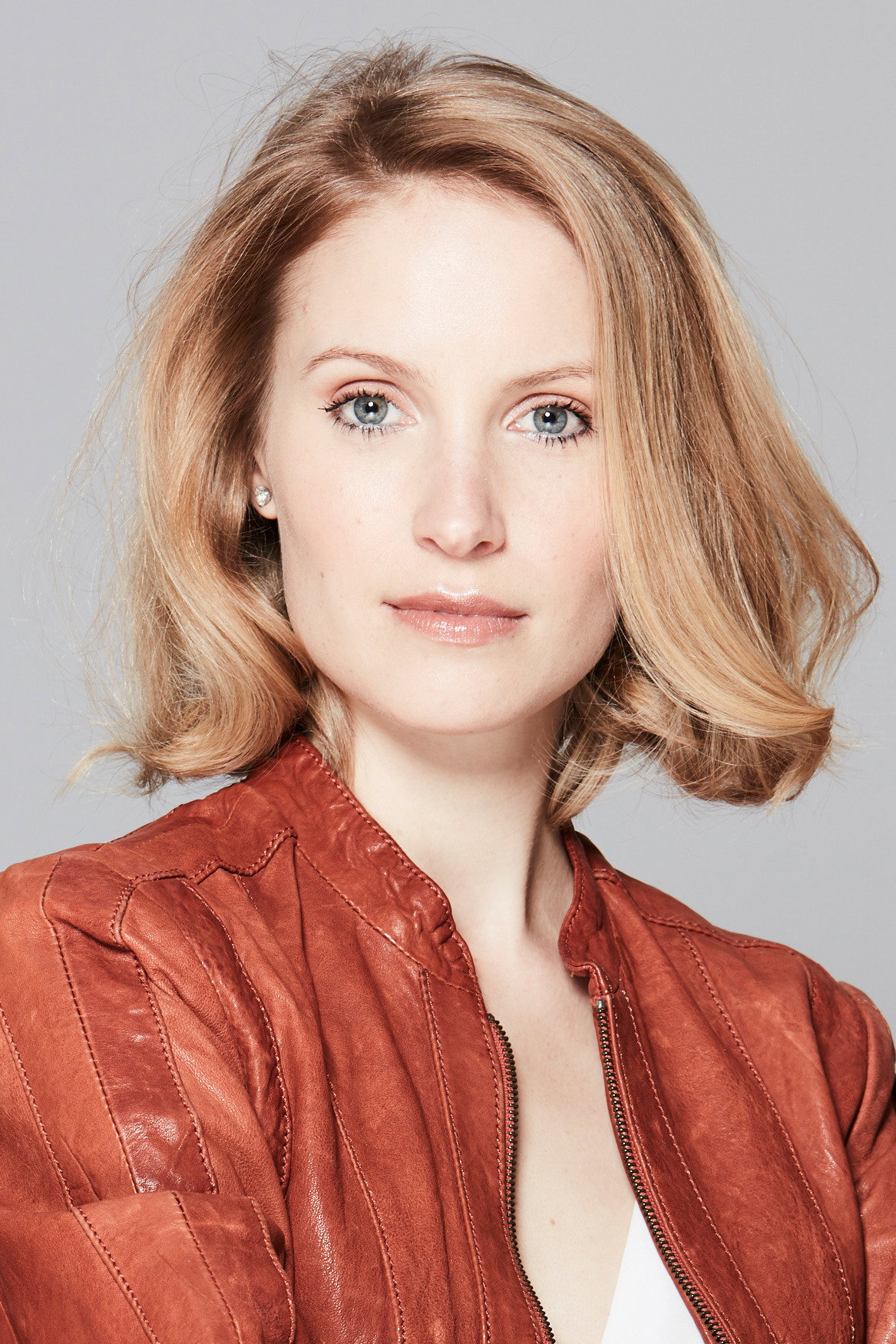 Charlotte Legault as Shaylan Lassiter in Jack of Diamonds