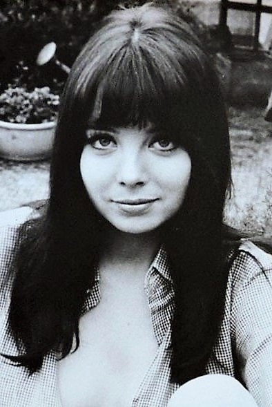 Barbara Capell as Genevieve Bennett in The Werewolf Versus the Vampire Woman