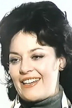 Karin Lorson as Sally in Sally - Heiß wie ein Vulkan