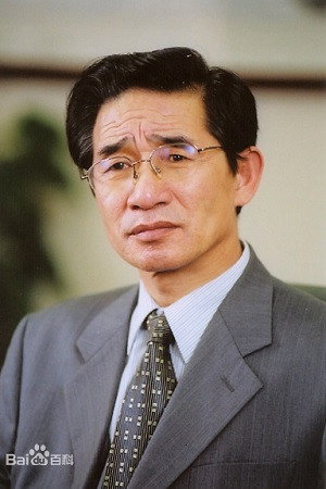 王余昌 as 老龙口 in 父亲