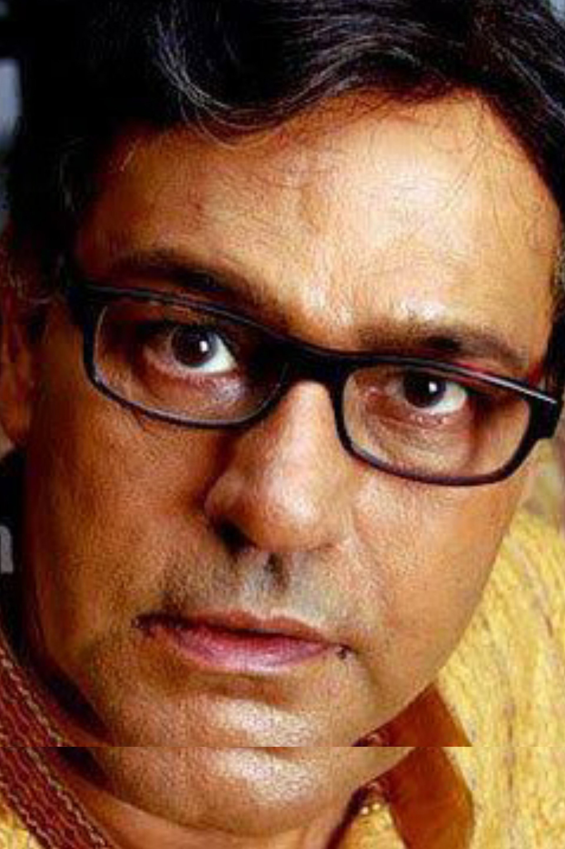Dulal Lahiri as Bhatu in Damu