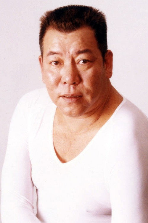 李兆基 as Uncle Wong in Wan Chai Empress