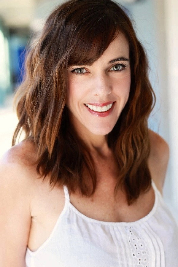 Sage Kirkpatrick as Amber in 60 Dates in 6 Months