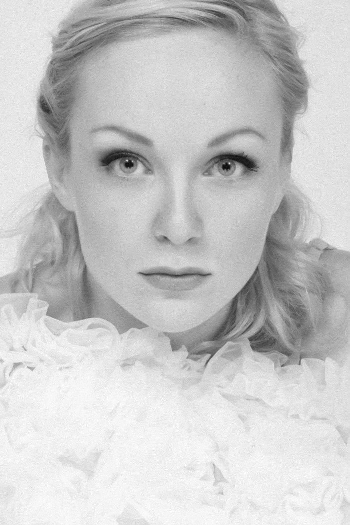 Aleksandra Adamska as Marta Gwiazda-Zajfert in Go Ahead, Brother