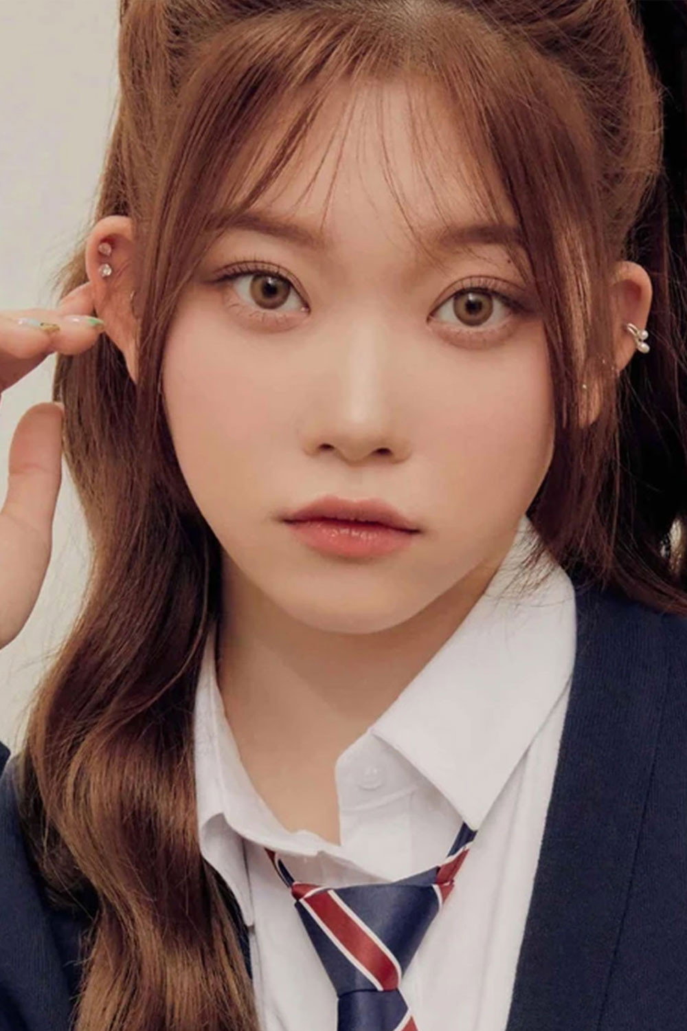 福富つき as Self (TSUKI) in Star of Star Girls