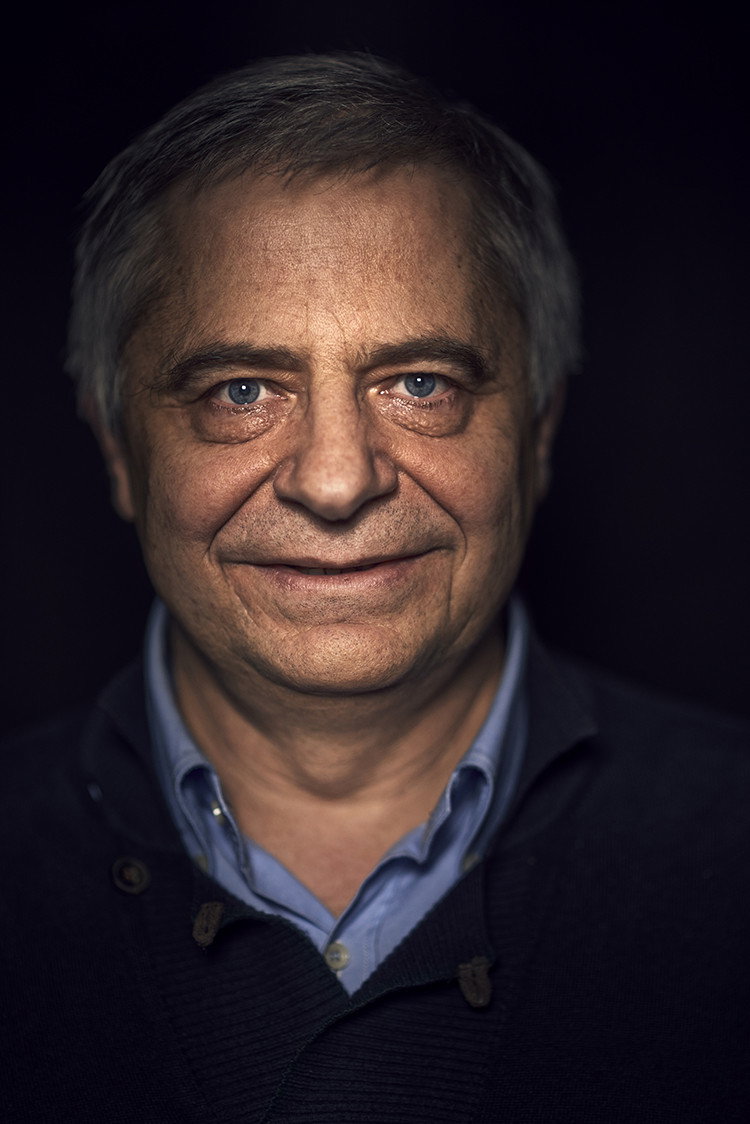 Jacek Romanowski as Kandelabrow in Płaszcz