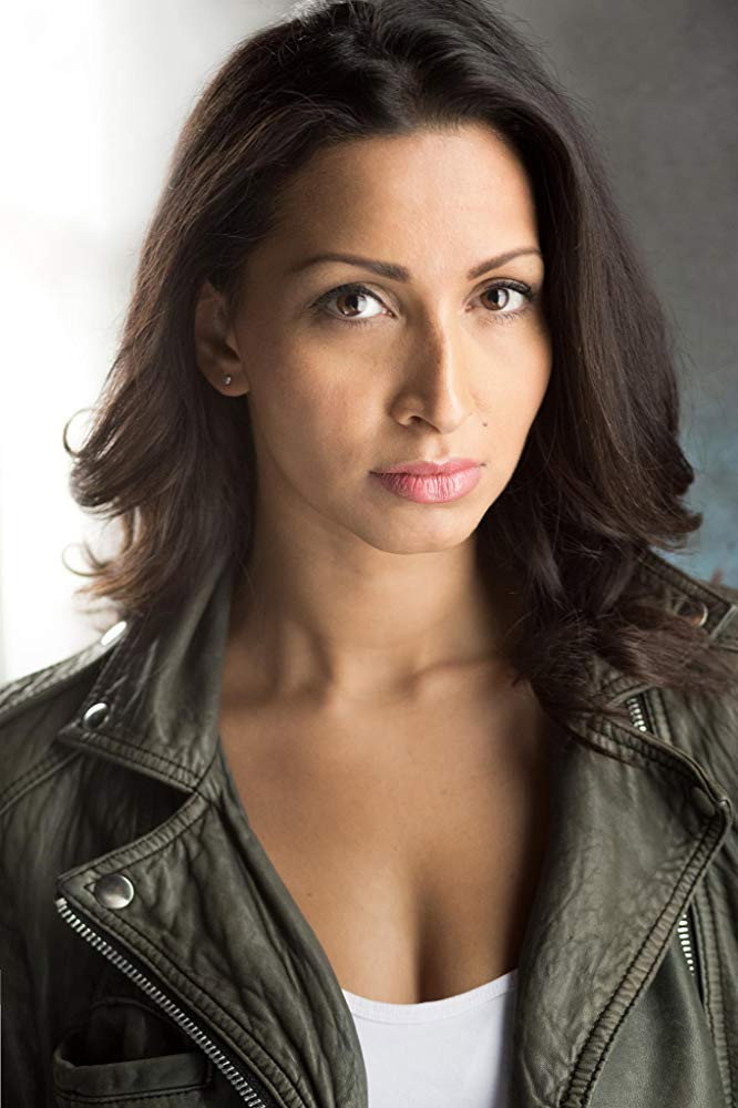 Jade Asha as Flirty girl in Villain