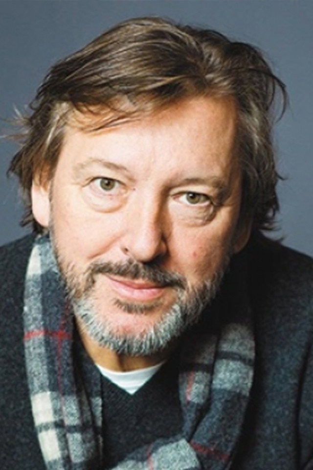 Gálffi László as Zeyk / Husband in Men in the Nude