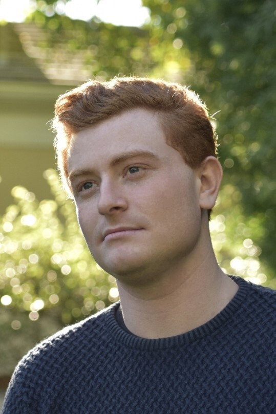 Owen Daniels as A.I. Guy in Yükleme