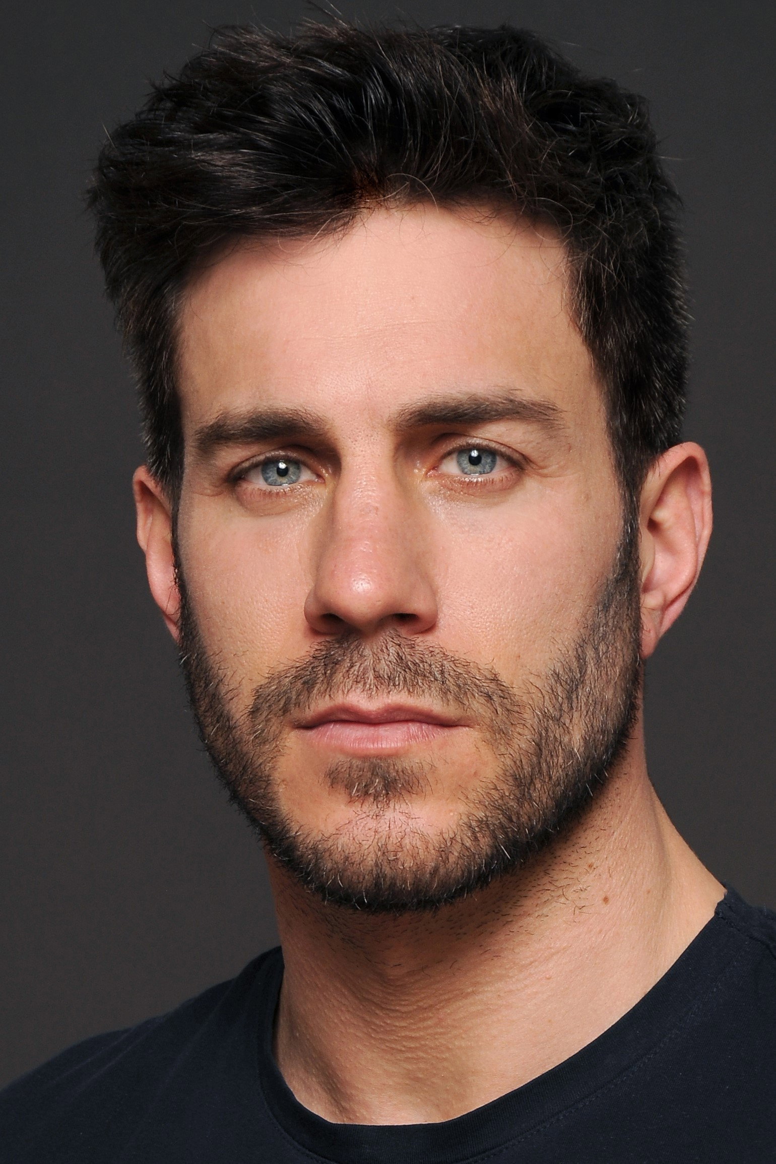 Dani Tatay as Andrés de la Reina in Dreams of Freedom