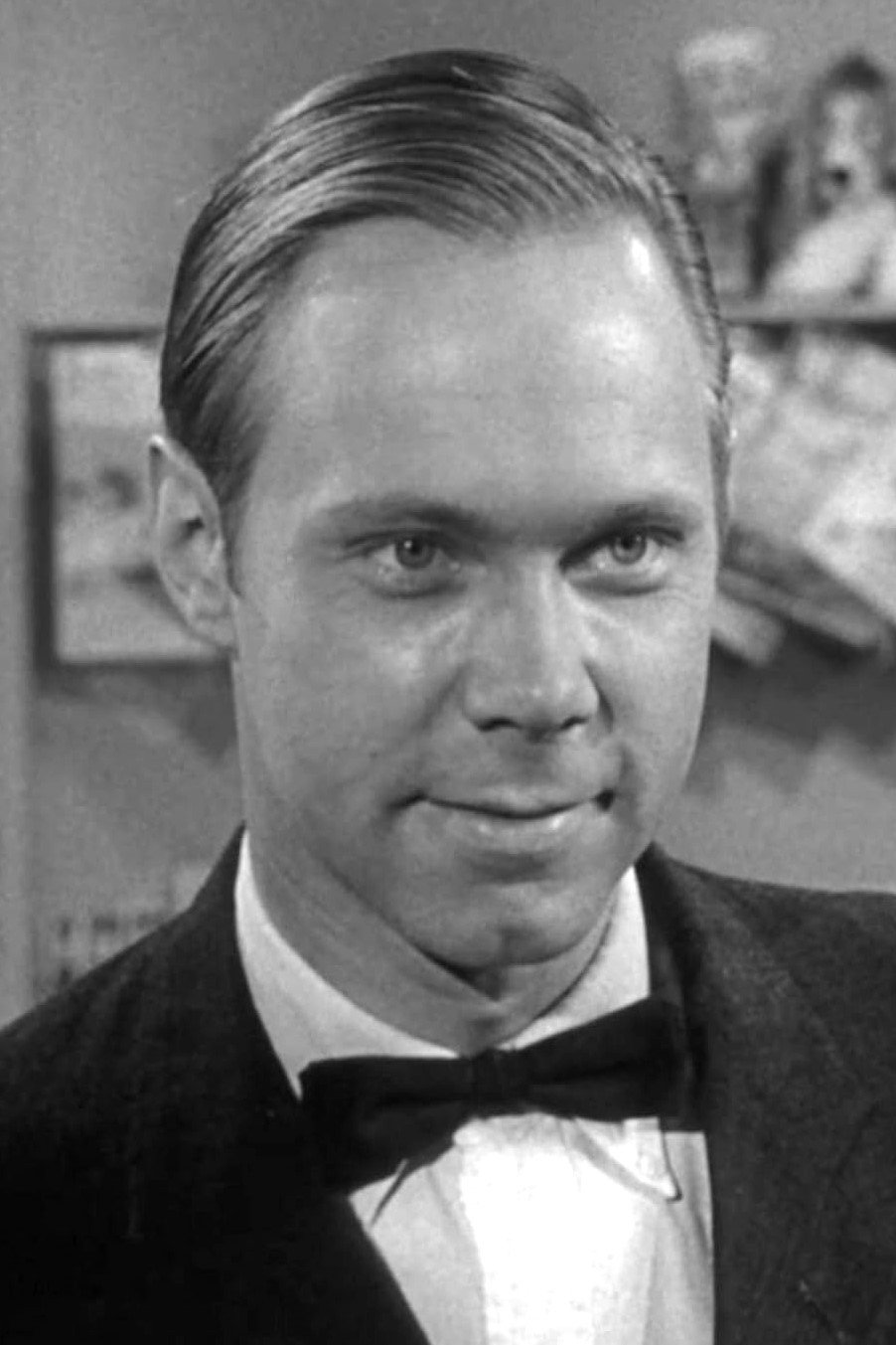 Bill Mullikin as Bill Mullikin in New Faces