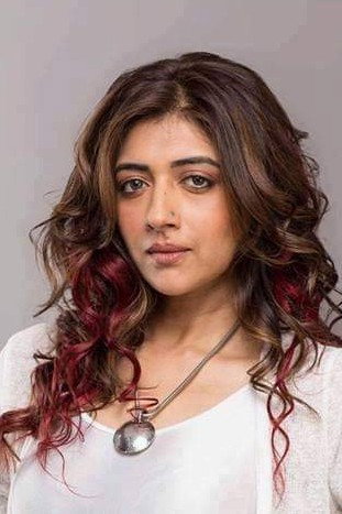 Sreenanda Shankar as Samira in Ghawre Bairey Aaj