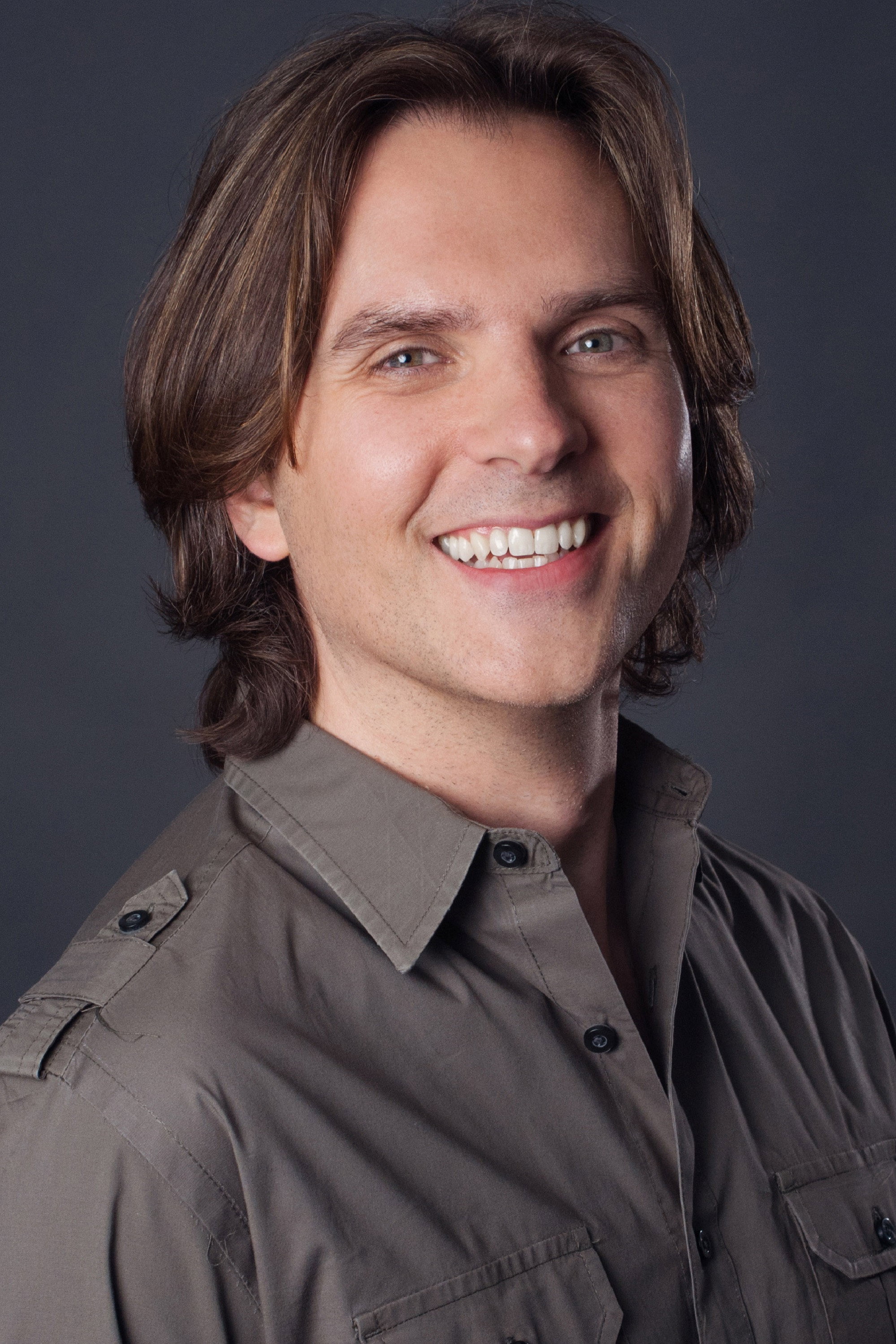 Byron Howard as Himself in Behind the Magic: Snow White and the Seven Dwarfs