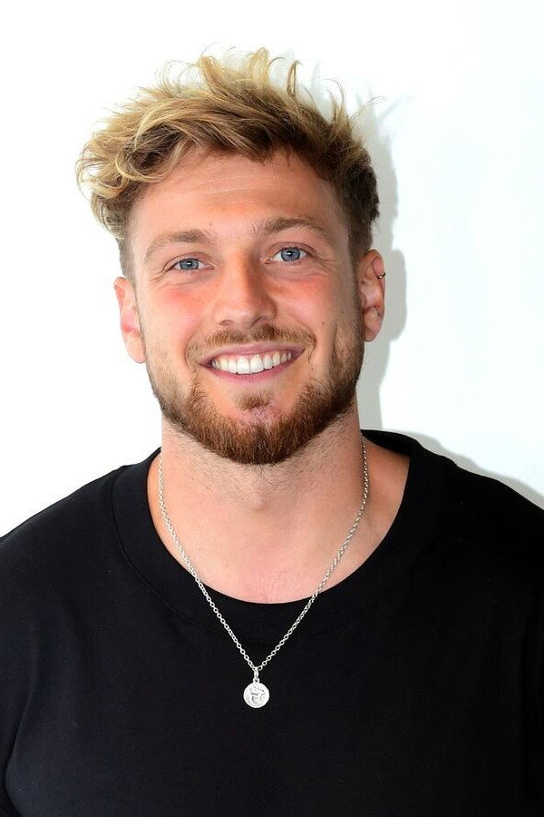 Sam Thompson as Self - Celebrity Saboteur in Celebrity Sabotage