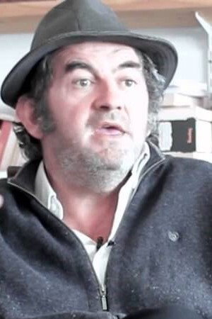 Luc Leclerc du Sablon as Voisin in Looking for Cheyenne