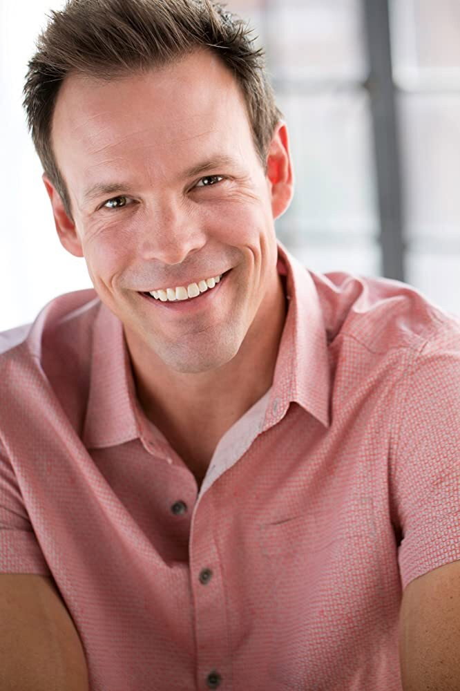 Darren Kennedy as Detective Sam Steele in Sam Steele and the Junior Detective Agency