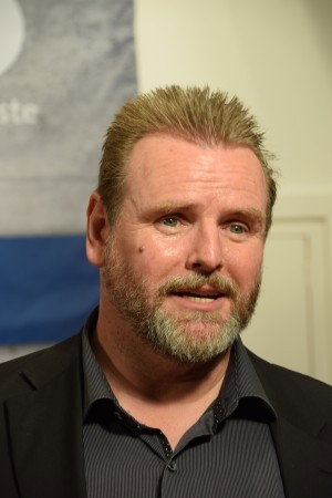 Felix Vörtler as Mann Mitte 30 in Peter Lohmeyer sein