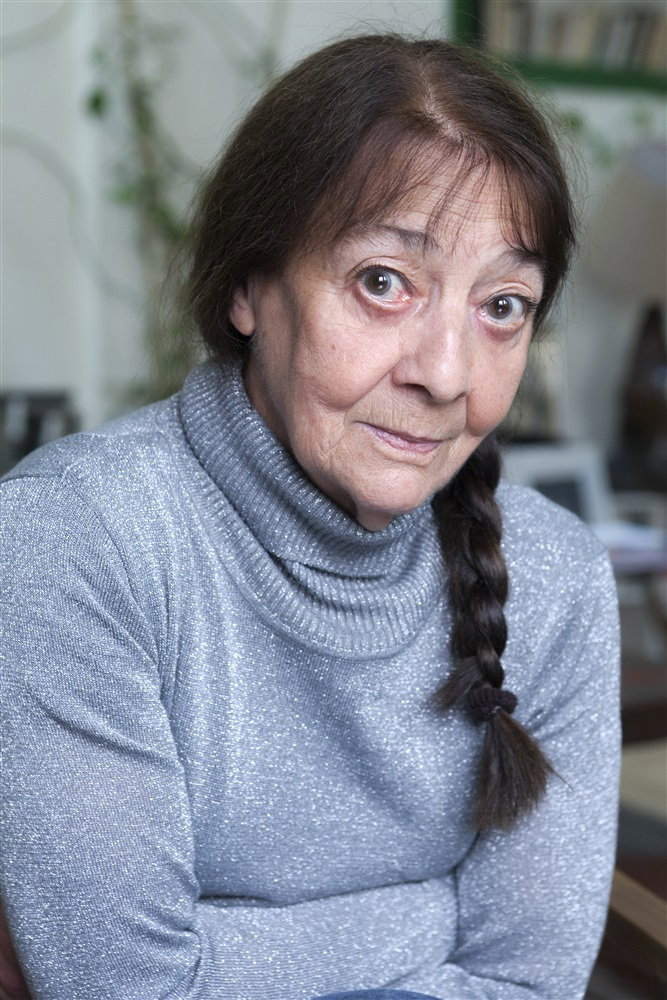 Véronique Nordey as Véronique in War and Peace
