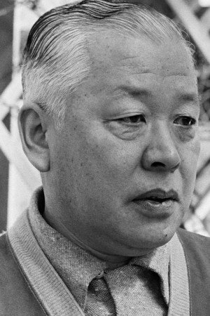 柳永二郎 as Fujiyoshi in The Adventures of Chuji