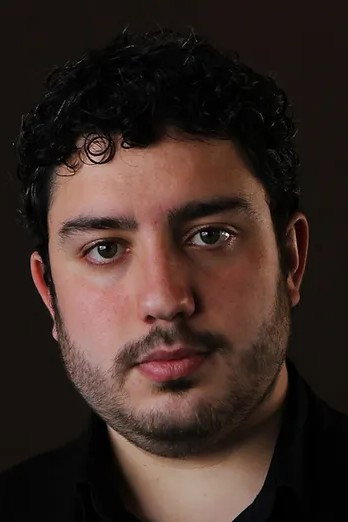 Héctor Vidondo as Héctor in Hada