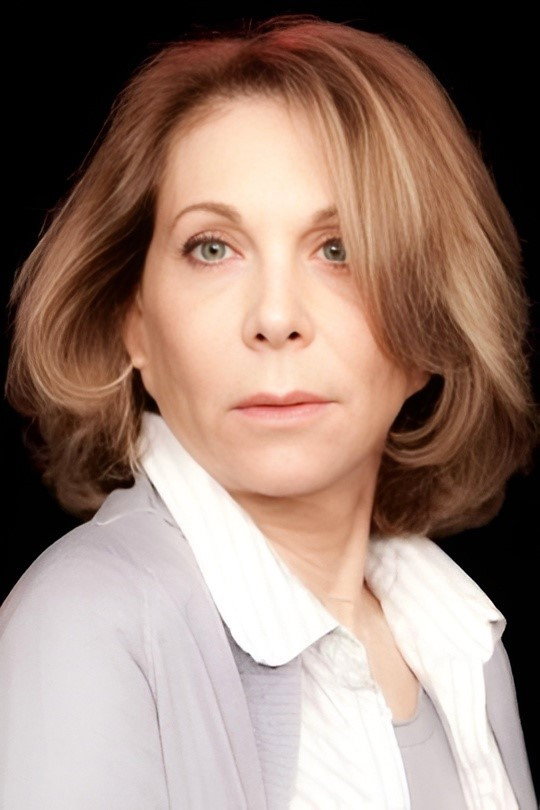Tanya Lopert as Rose in Sales gosses