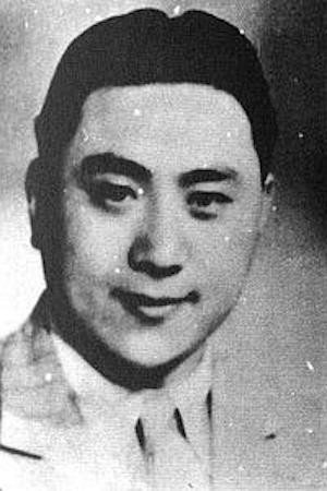 Xiaoqiu Zheng as Duo Duo Tou in Spring Silkworms