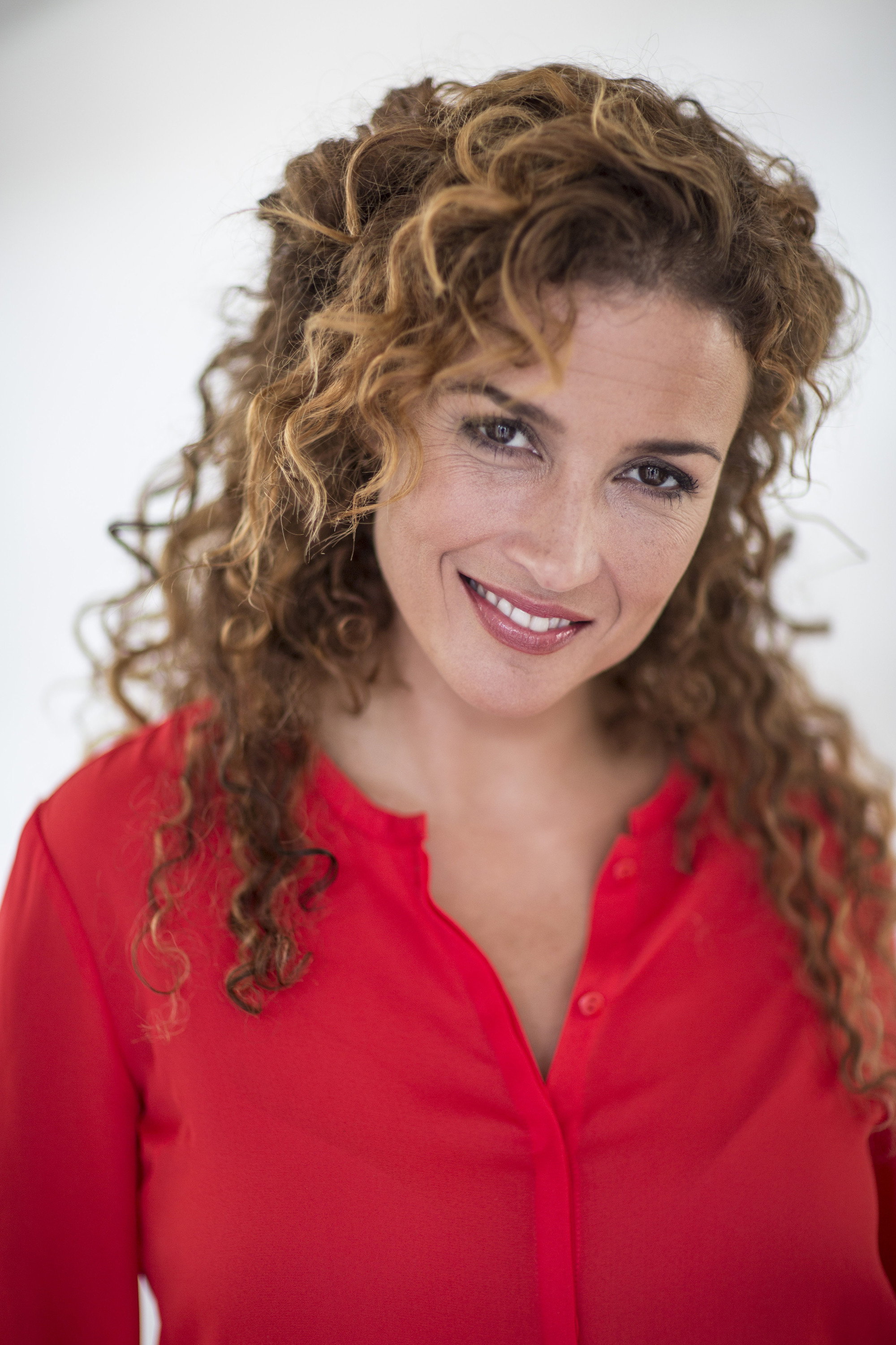 Katja Schuurman as Medea in Medea