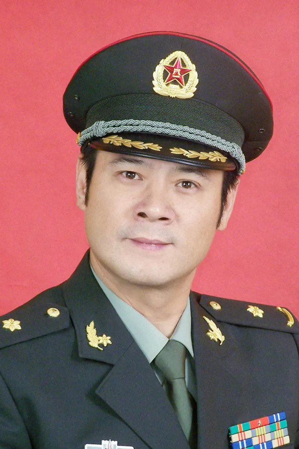 Sun Hongtao as Zhang Peng in 边防风暴