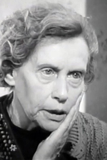 Trude Brentina as Frau mit Pelzmütze in Pygmalion XII