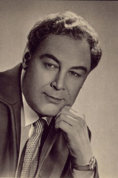Аркадий Толбузин as colonel Kudasov in The New Adventures of the Elusive Avengers