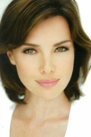 Anastasia Kolpakova as Duschka in The Children of Huang Shi